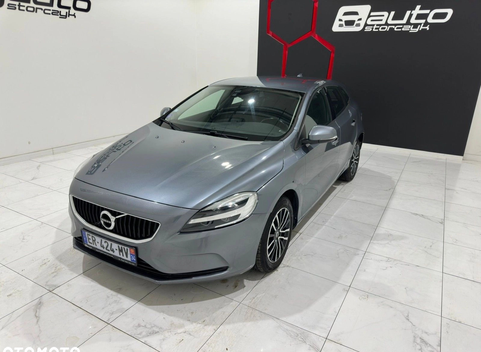 Volvo V40 cena 44900 przebieg: 72588, rok produkcji 2017 z Mrągowo małe 436